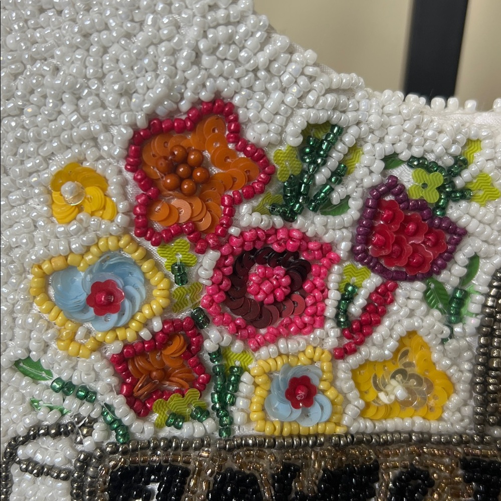 From India To You | Farmers Market Beaded Flower Truck Butterfly Bag 💐🦋🛻 - Picture 4 of 13